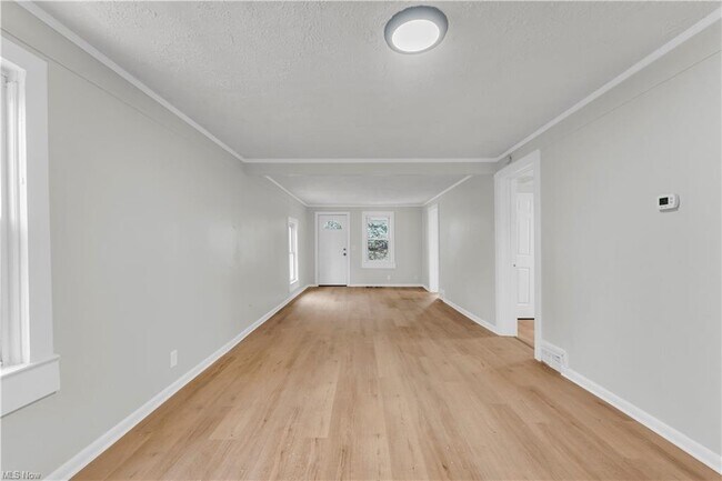 Foto del edificio - 242 Orchard Ave