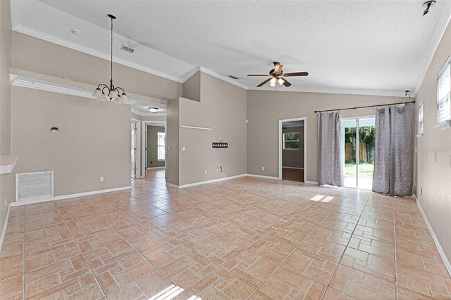 Building Photo - 4033 Forest Island Dr