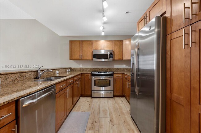 Foto del edificio - 8395 SW 73rd Ave