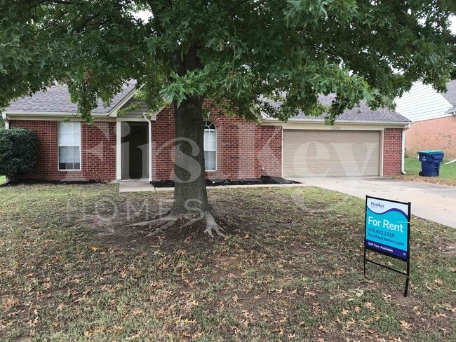 Building Photo - 7800 Parkview Cir E