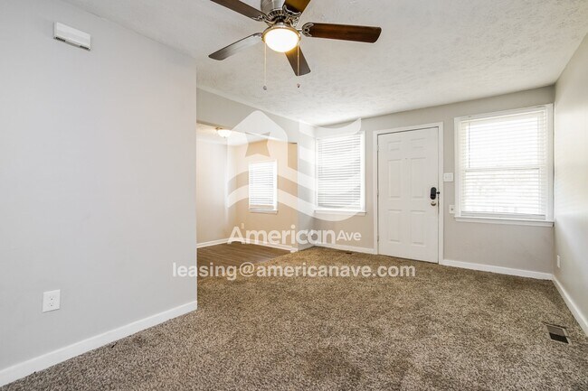 Foto del edificio - 2408 Slater Ave