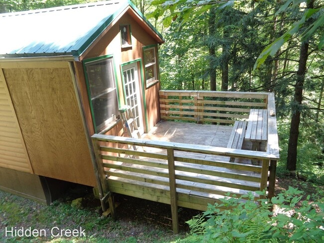 Building Photo - 493 Rainbow Mountain Rd
