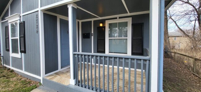 Foto del edificio - 8724 E Roberts St