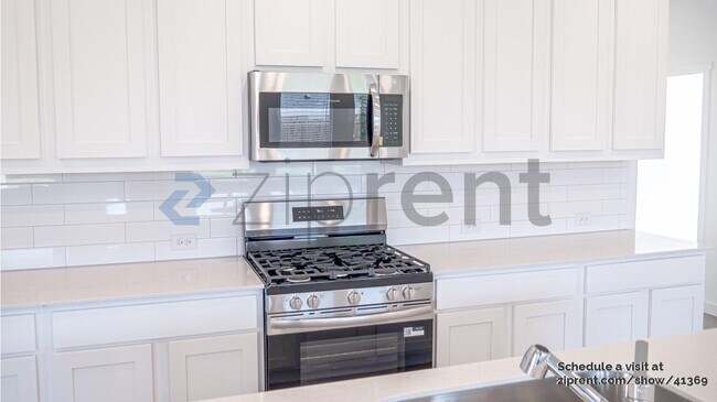 Foto del edificio - 1333 Rockwell Dr