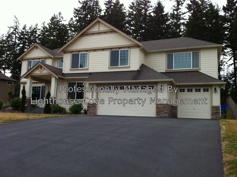 Foto principal - 8063 Icicle Pl NW