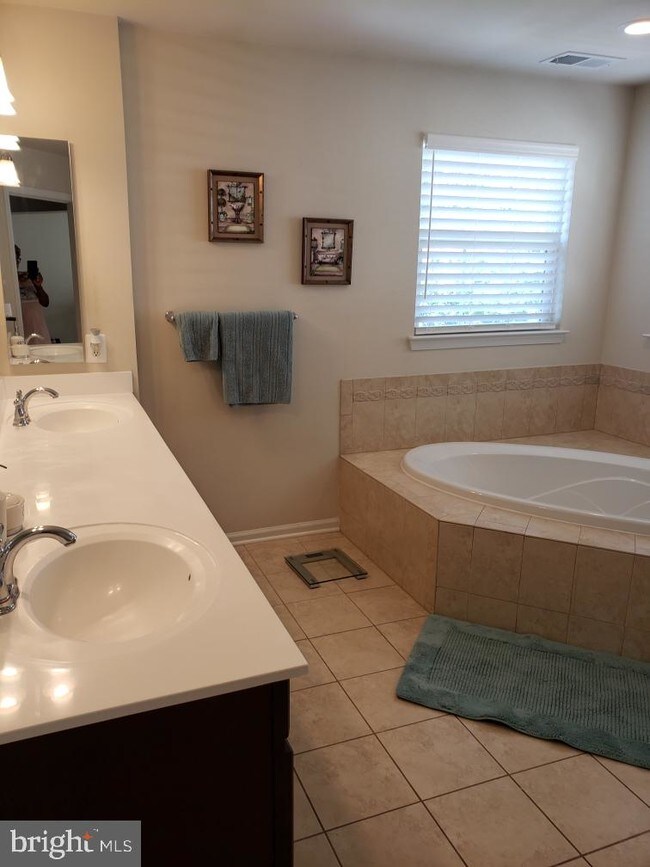 Foto del edificio - 15502 Humberside Way