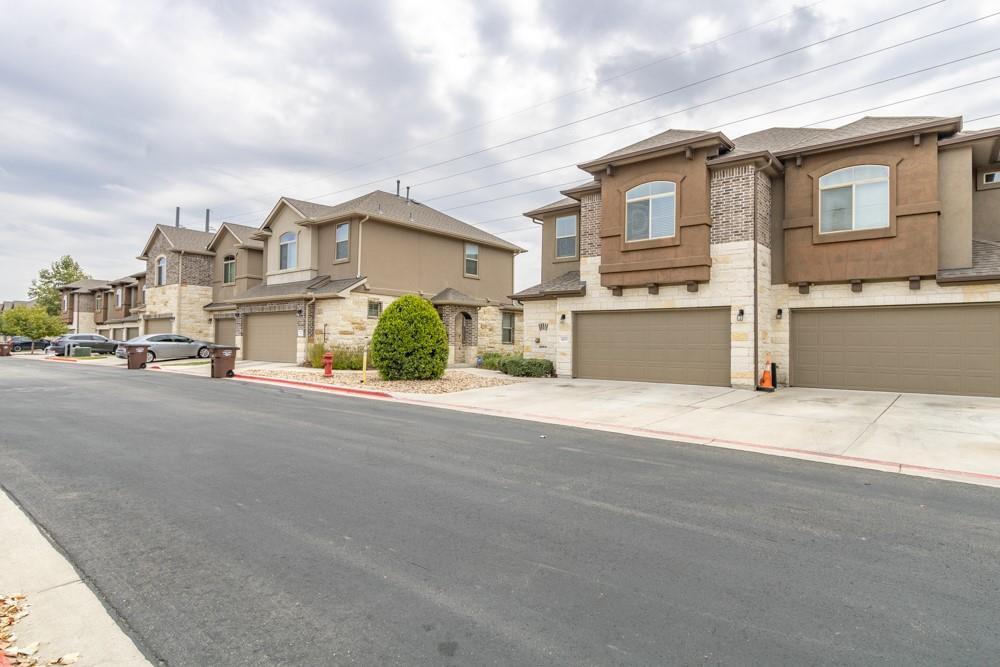 Foto principal - 2880 Donnell Dr