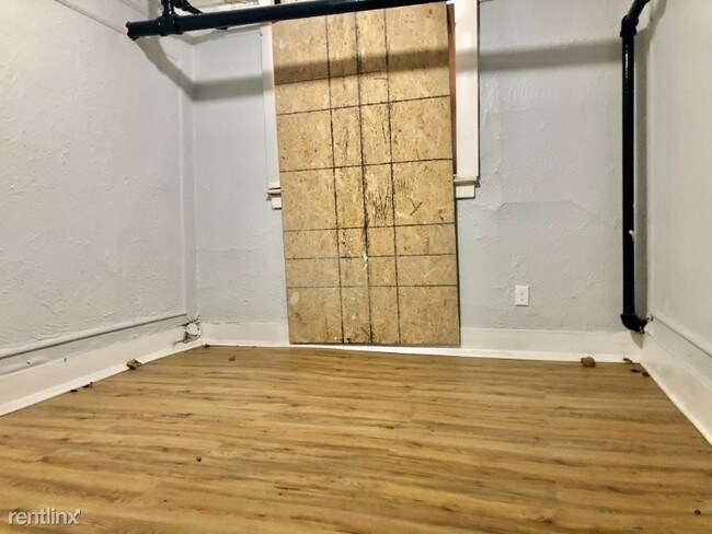 Foto del edificio - 3 br, 1 bath Apartment - 104 Belmont Ave