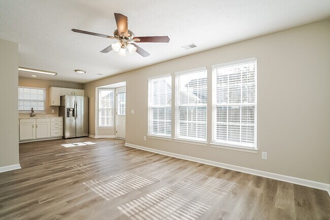 Foto del edificio - 2608 River Meade Way