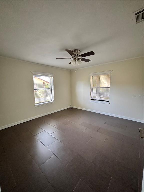 Foto del edificio - 2511 Crawford Dr