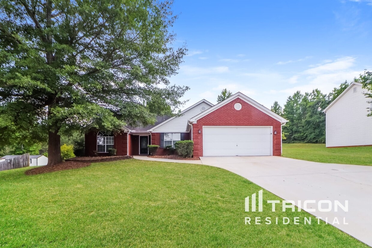 Primary Photo - 140 Avery Dr