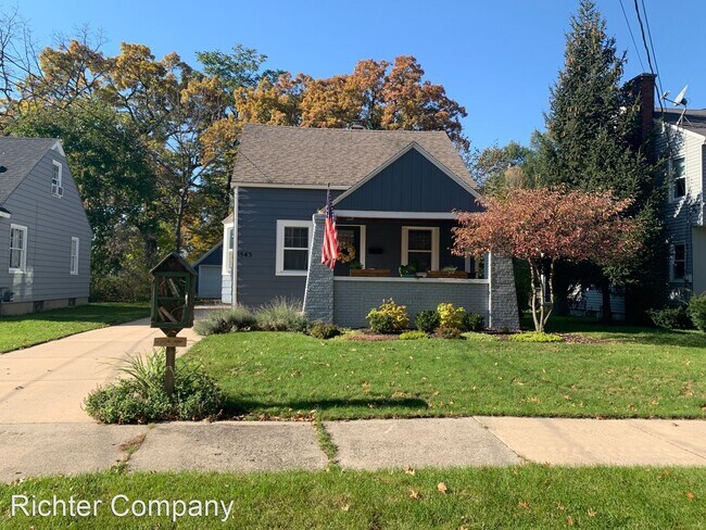 Building Photo - 3 br, 2 bath House - 1543 Gladstone Drive SE