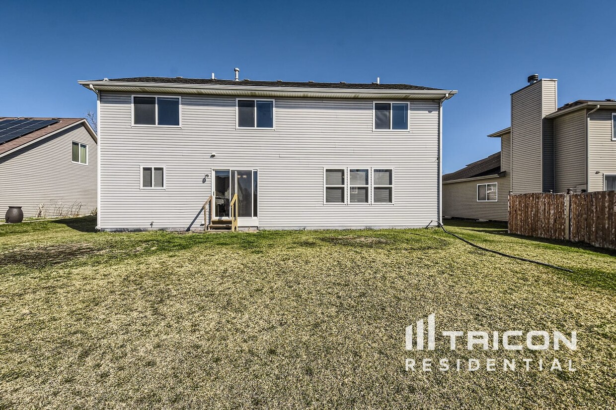 Primary Photo - 3501 Stone Creek Dr