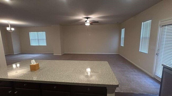 Foto del edificio - 105 Berry Dr