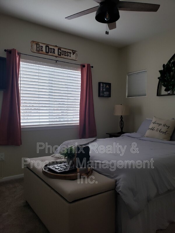 Building Photo - 10327 Baily St