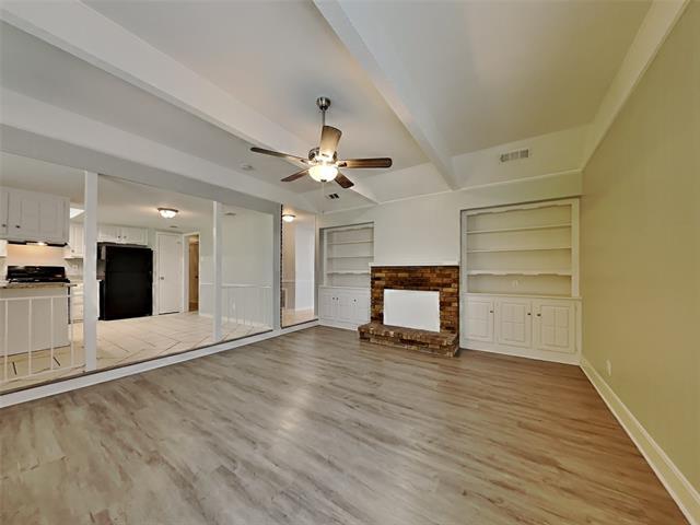 Foto del edificio - 5525 Fox Hill Ln