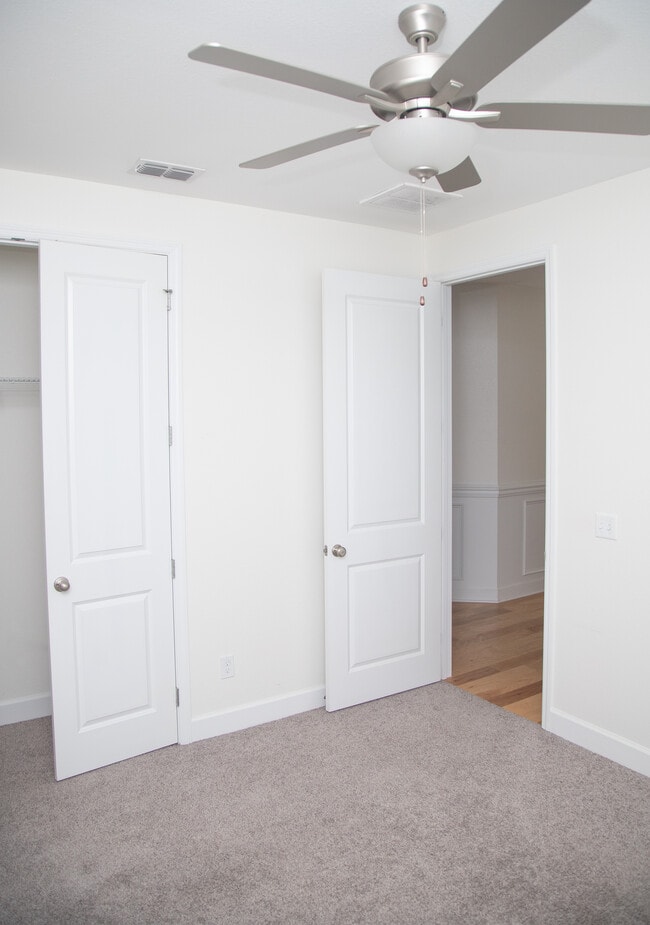 Building Photo - 2284 Lexington Parc Dr
