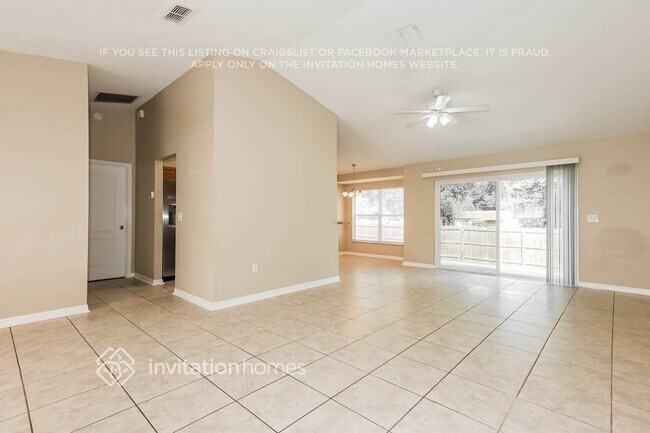 Foto del edificio - 809 Greenbelt Cir