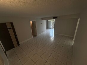 Building Photo - 8650 SW 133rd Avenue Rd
