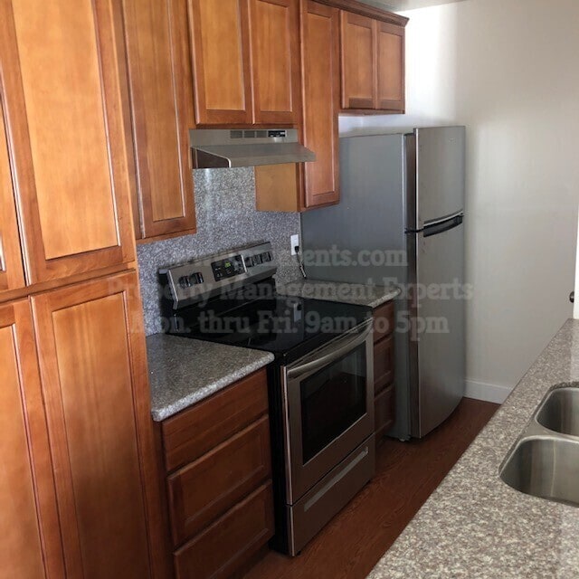 Foto del edificio - 1235 Pinetree Dr