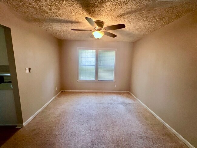 Foto del edificio - 44236 Pine Creek Ln