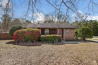 Building Photo - 8983 Larry Dr