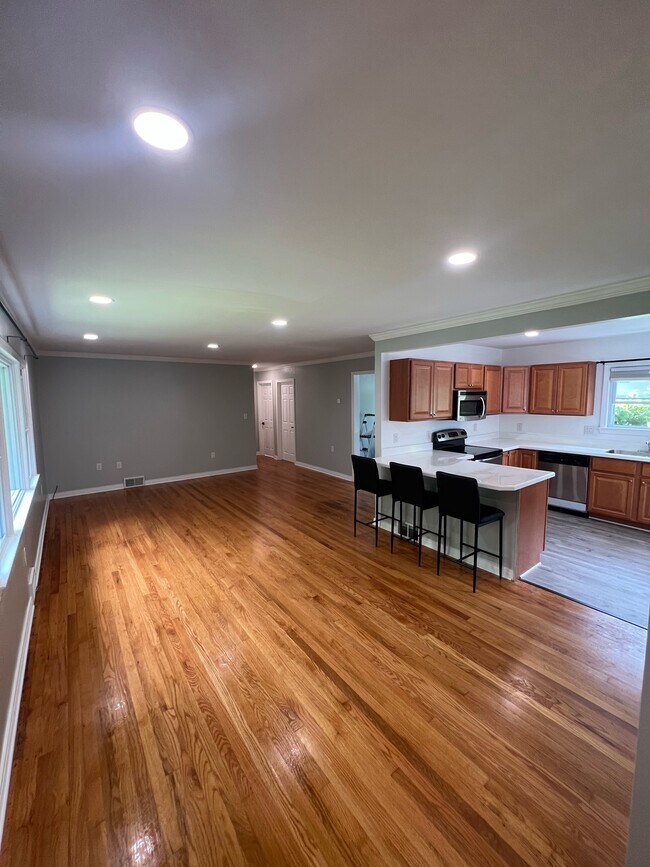 4753 Boyle Dr, Syracuse, NY 13215 House Rental in Syracuse, NY