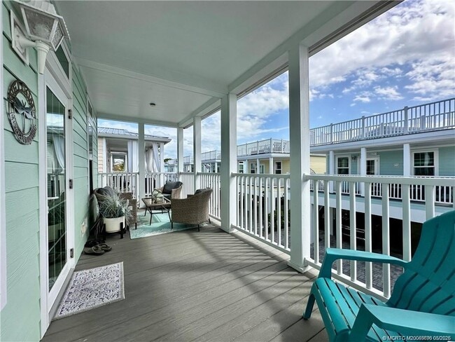 Foto del edificio - 352 NE Starboard Way