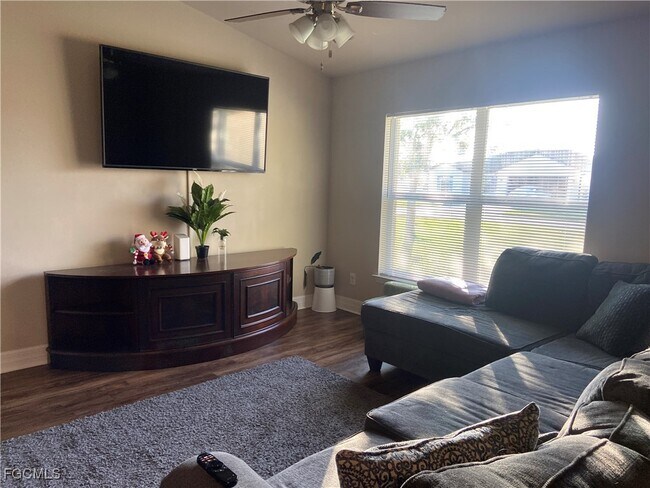 Foto del edificio - 1401 SW 6th Ave