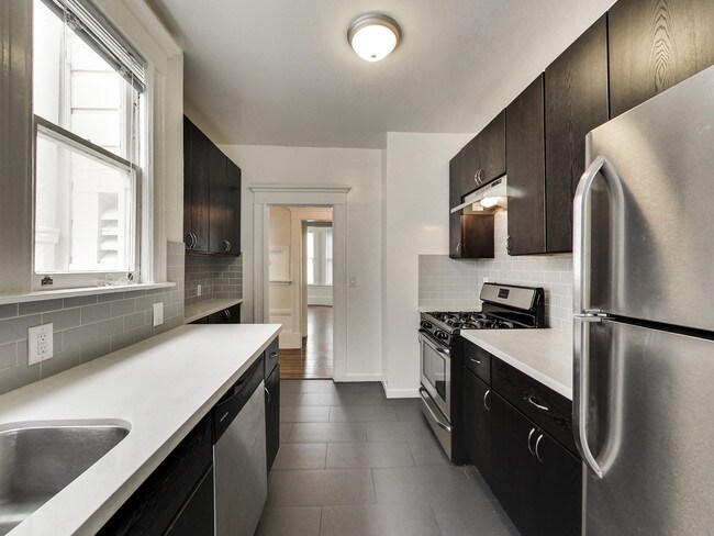 Foto del edificio - 1516 Larkin St