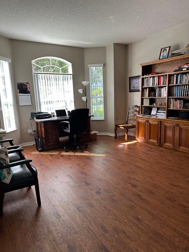 Dinning & sitting area - 14708 Masthead Landing Cir