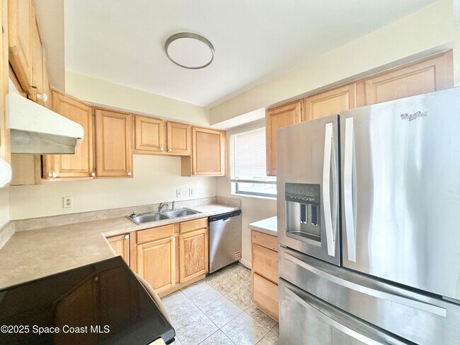 Building Photo - 4410 Shaw Ave