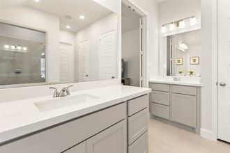 Building Photo - 508 Stella Beth Way