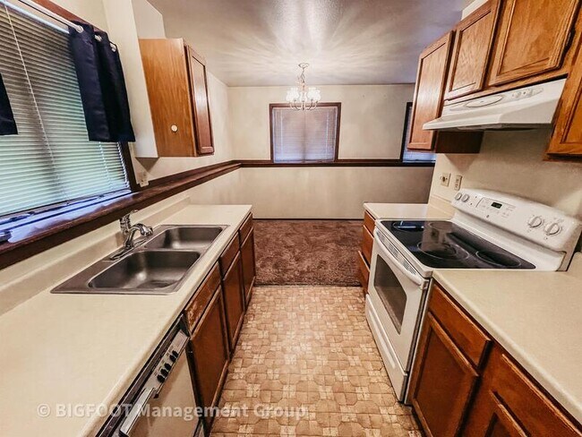 Foto del edificio - 742 Darby St