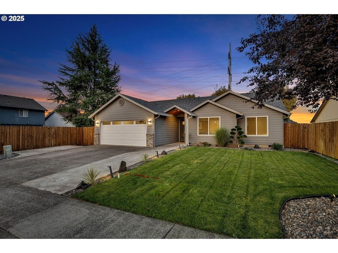 Stylish One-Level Living in East Vancouver! - Stylish One-Level Living in East Vancouver!