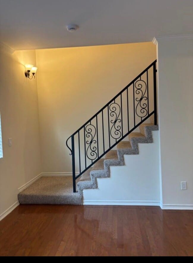 Building Photo - 4523 Woodman Ave