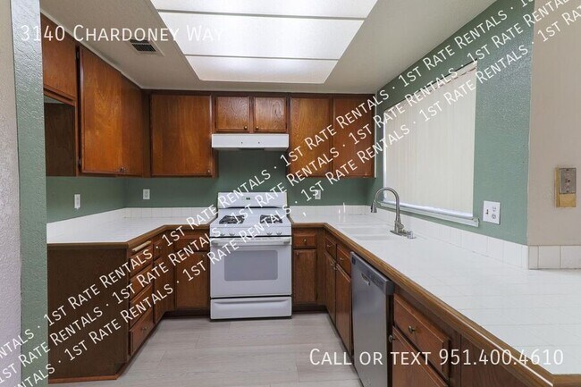 Foto del edificio - Ready for Move-in!