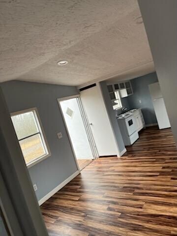 Building Photo - 180 Doyle Dr