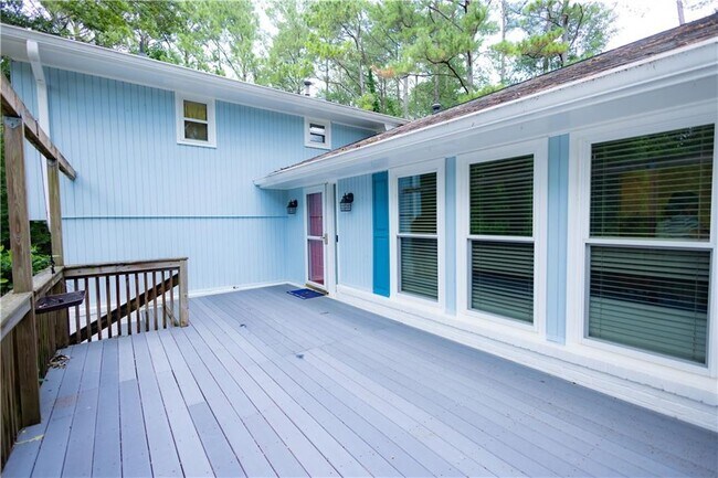 Foto del edificio - 3233 River Oak Pl