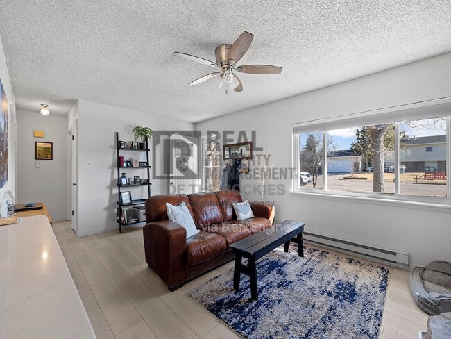 Building Photo - 1206 Ashford Dr