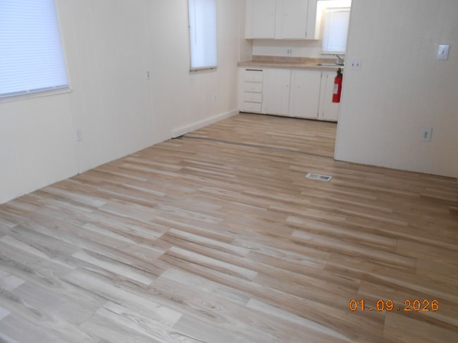 Building Photo - 430 N C St