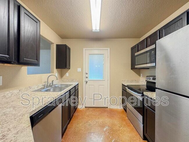 Foto del edificio - 1575 Chance Ct