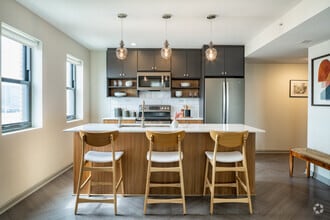 1BR, 1BA - Park II - 732SF - Eddystone