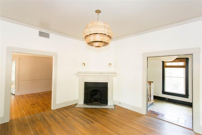 Foto del edificio - 201 W 33rd St