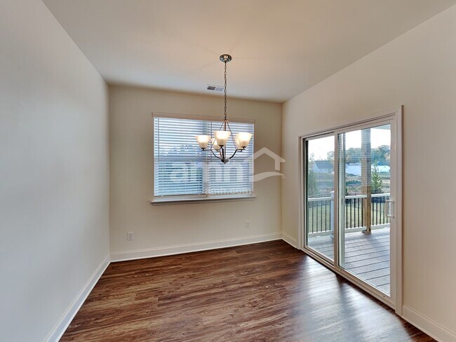 Building Photo - 5145 Staten Lane