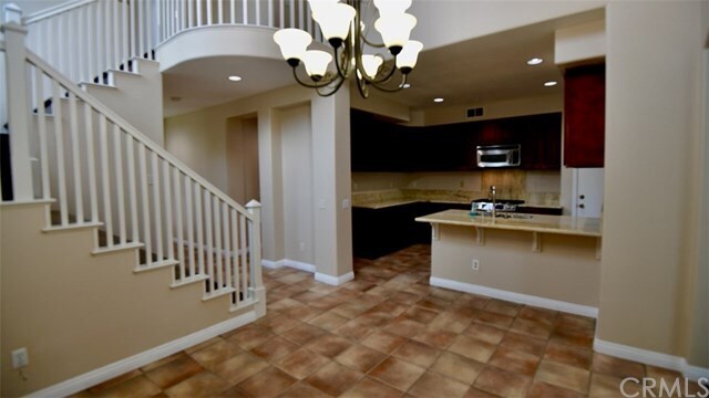Building Photo - 46 Essex Ln