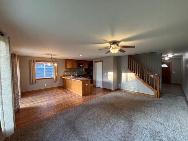 Family Room - 5485 Glenellen Dr