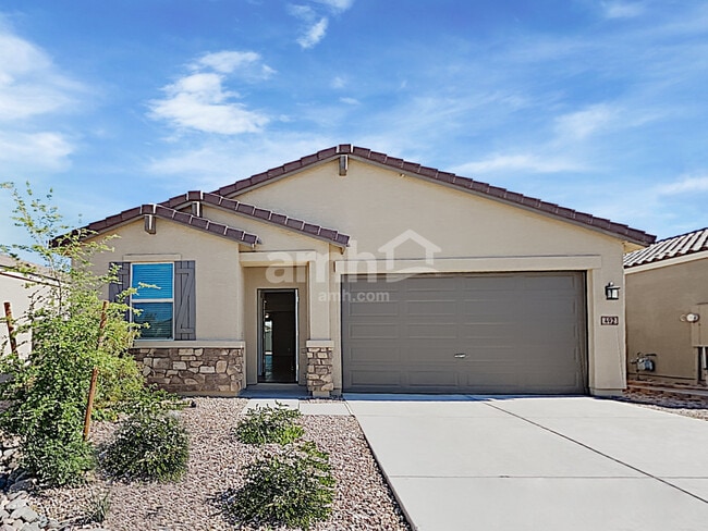 Building Photo - 492 W Tenia Trail