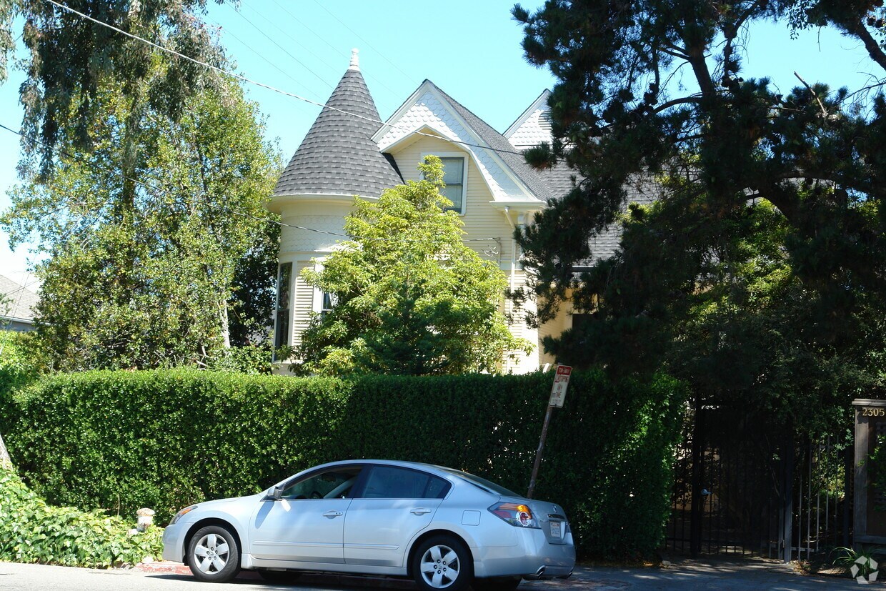 Building Photo - 2301 Ashby Ave