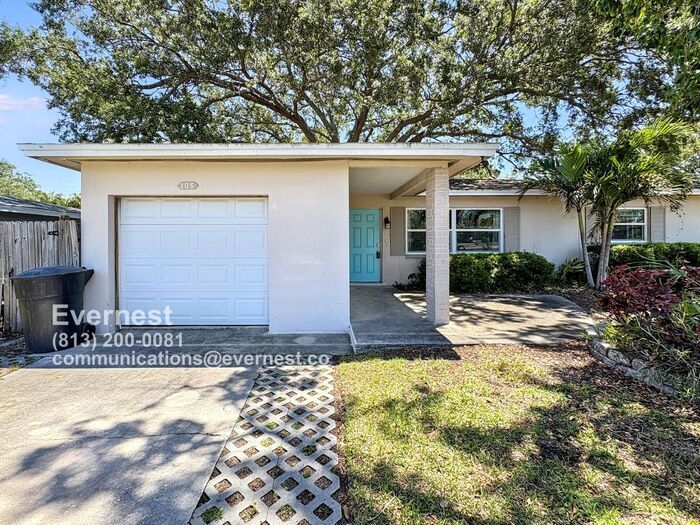 Primary Photo - Lovely 3-Bedroom Home in a Convenient Loca...